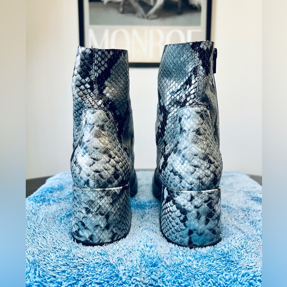 ELENA IACHI- SNAKE PRINT ANKLE BOOTS IN A SILVER, DARK GREY, A TOUCH OF BLACK - Picture 5 of 16